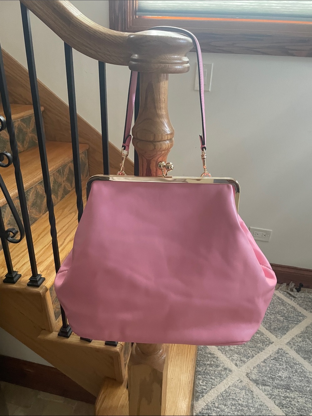 Vegan Leather Pink Kiss Lock Frame-Top Shoulder or Hand Bag Large New - Picture 8 of 14